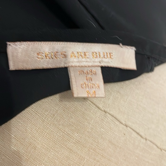 EUC black Skies are Blue 3/4 sleeve lace hem blouse - Picture 7 of 7